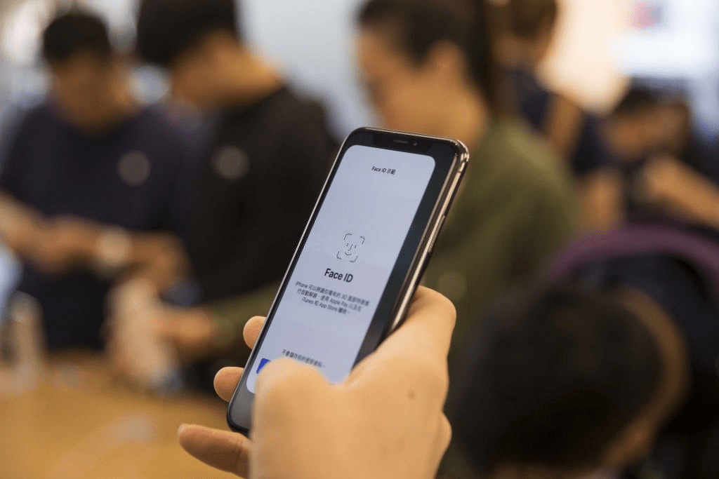 You are currently viewing 3 Reasons why your iPhone face ID is not working